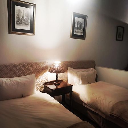 Thatchings Bed And Breakfast Nottingham Road Εξωτερικό φωτογραφία
